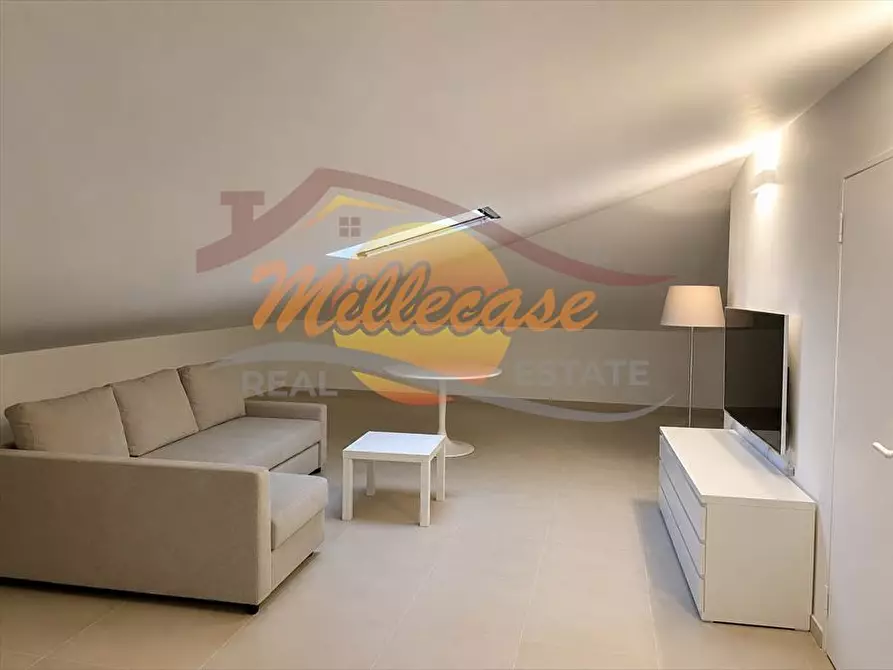 Immagine 12 di Villa in vendita  in VIA LUIGI MONTI a Siracusa