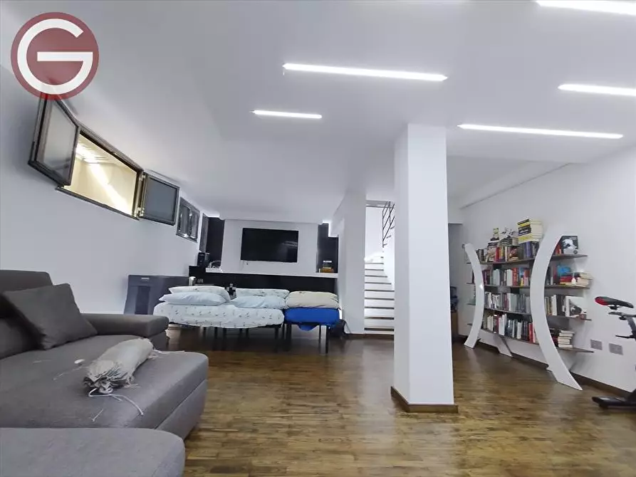 Immagine 10 di Casa indipendente in vendita  a Taurianova