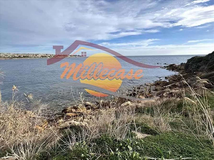 Immagine 2 di Villa in vendita  in VIA DELLE CARAVELLE a Siracusa