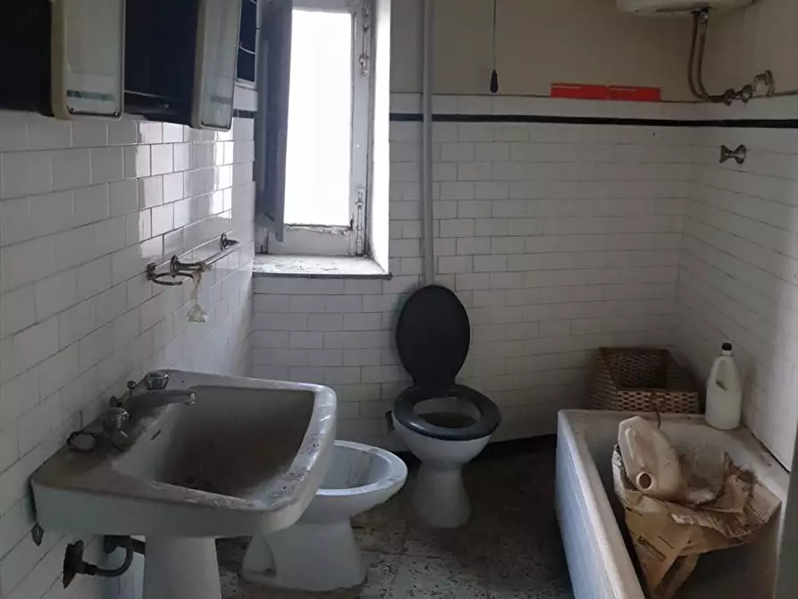 Immagine 11 di Casa indipendente in vendita  a Taurianova