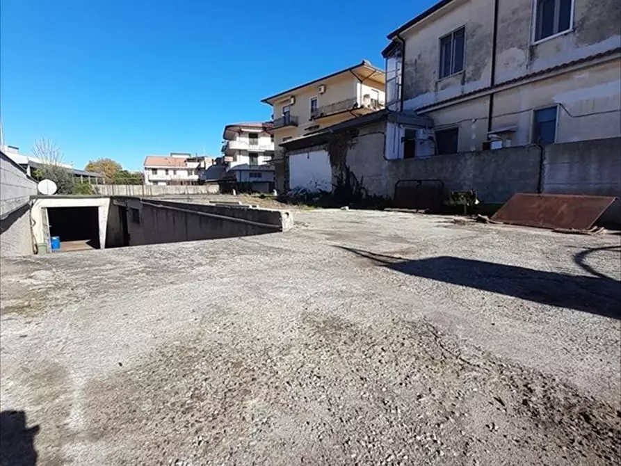 Immagine 1 di Deposito in vendita  in VIALE SAN MARTINO a Taurianova