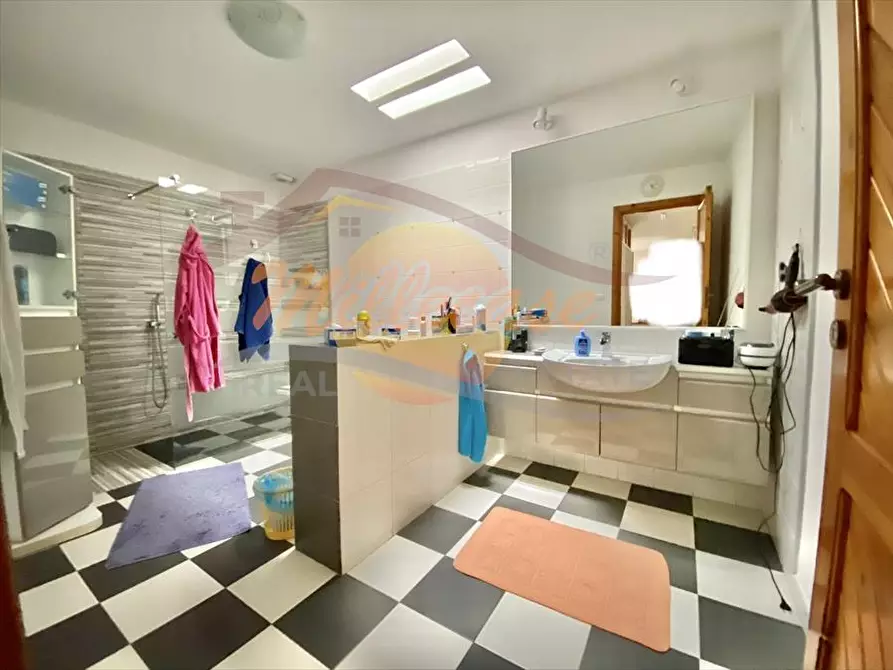 Immagine 10 di Villa in vendita  in VIA MARIA LIUGI MONTI a Siracusa