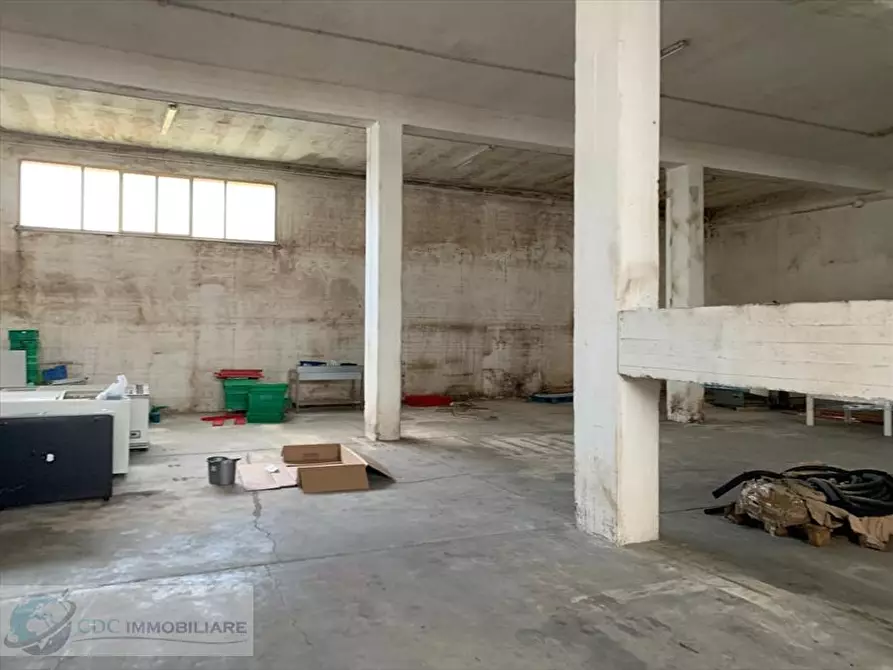 Immagine 6 di Magazzino in affitto  a Lercara Friddi