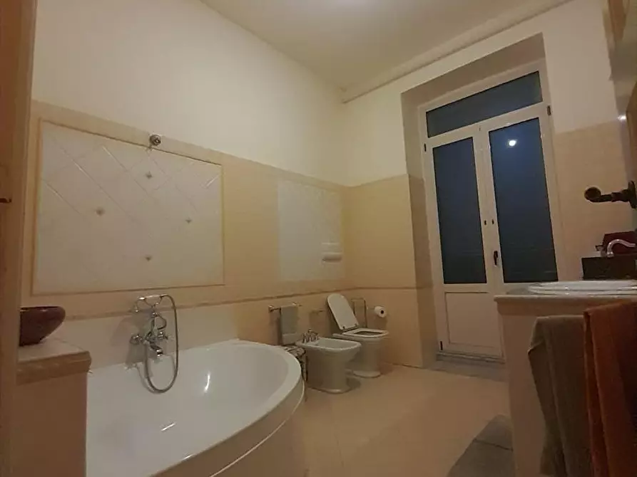 Immagine 14 di Appartamento in vendita  a Taurianova