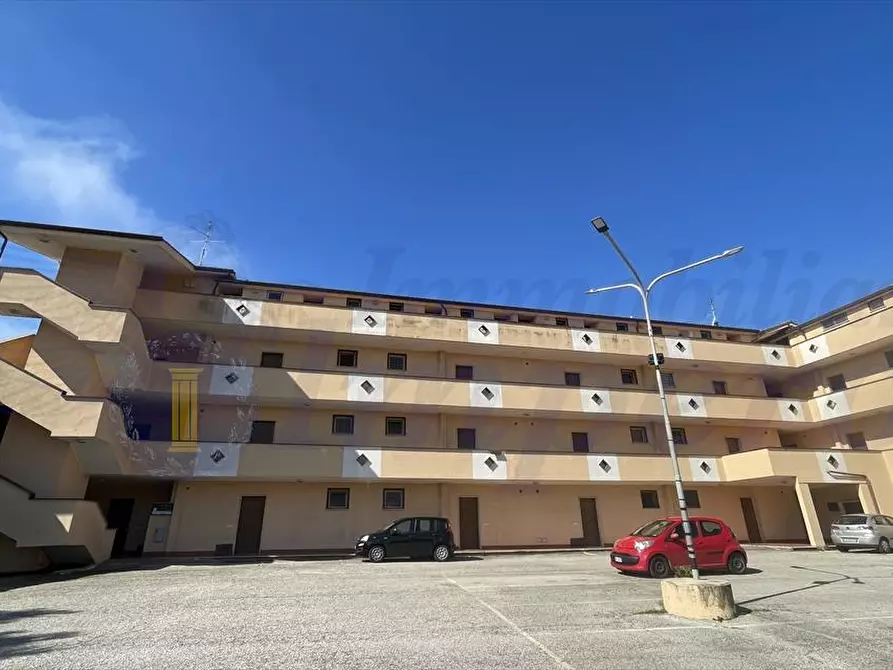 Immagine 1 di Appartamento in vendita  in Via Lecce 21 a Ardea