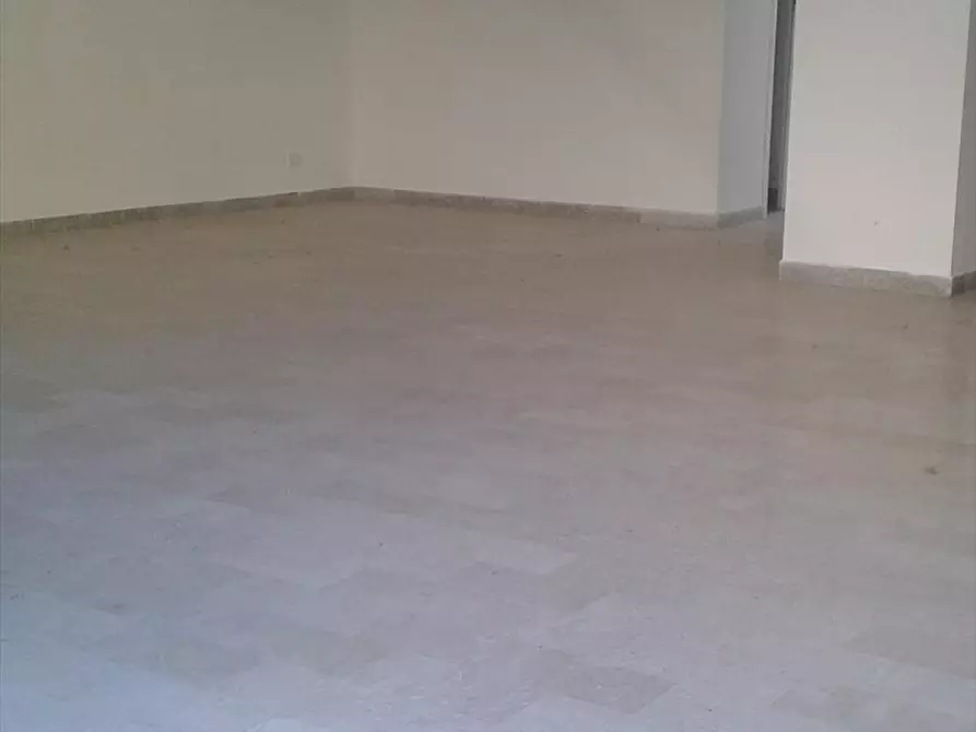 Immagine 6 di Locale commerciale in vendita  in paceco a Paceco