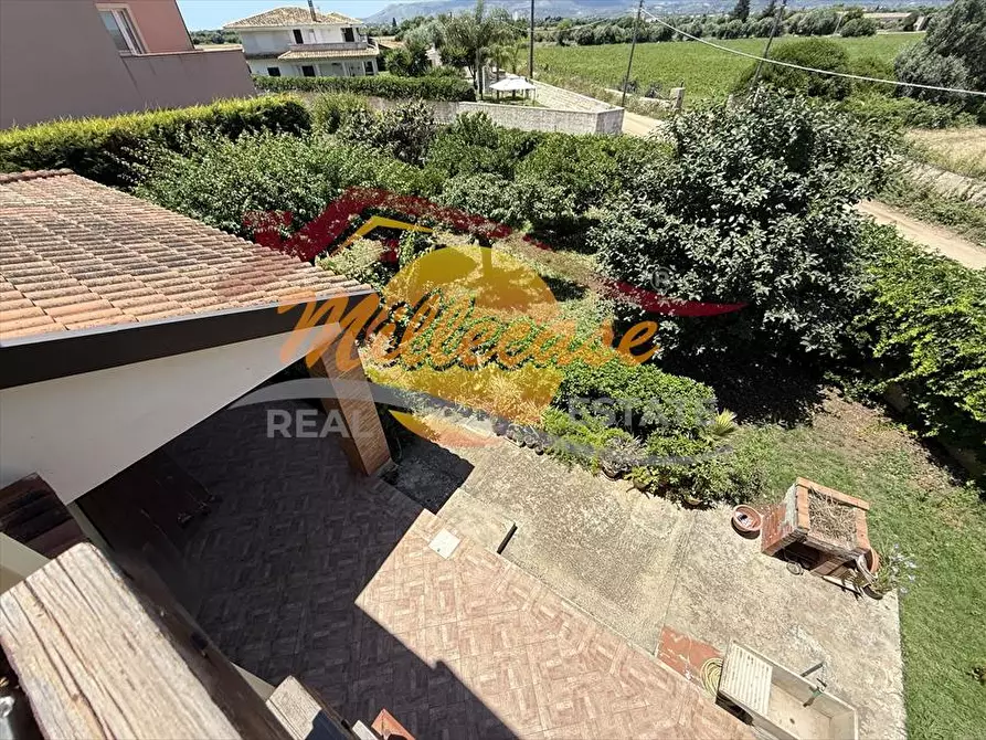 Immagine 4 di Villa in vendita  a Siracusa