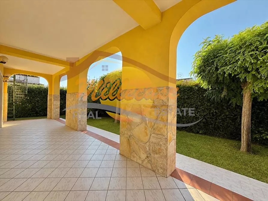 Immagine 6 di Villa in vendita  a Siracusa