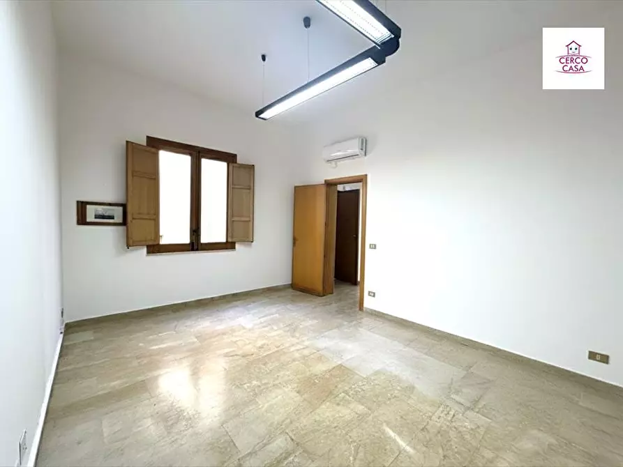 Immagine 7 di Ufficio in vendita  a Trapani