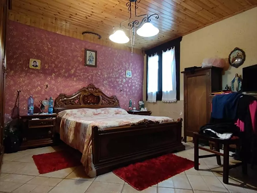 Immagine 11 di Casa indipendente in vendita  a Laureana Di Borrello