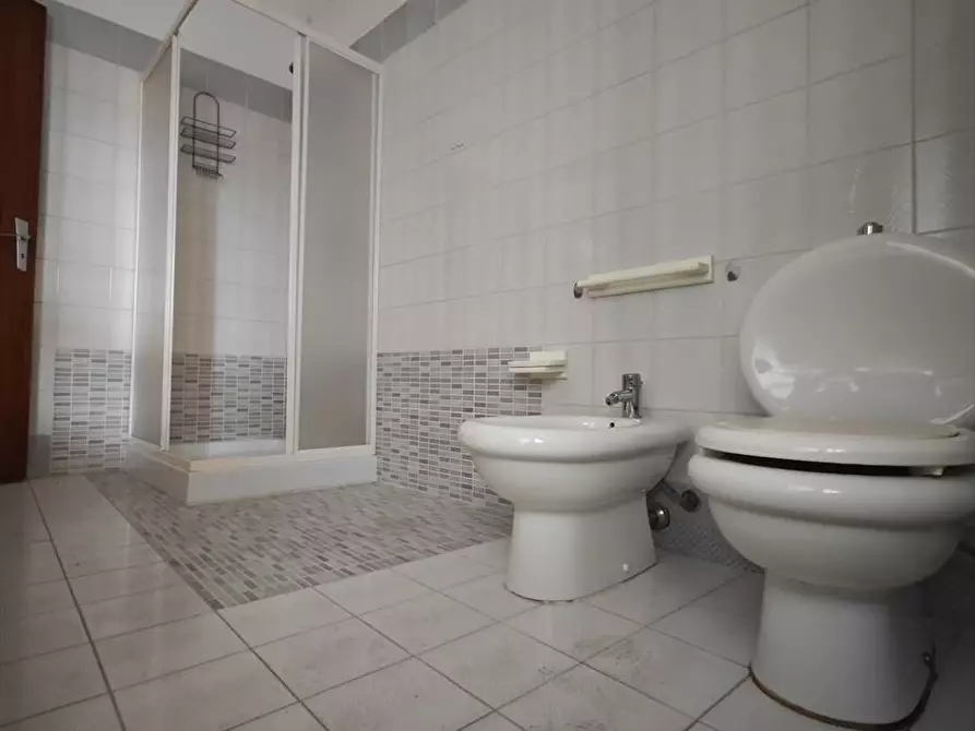 Immagine 11 di Appartamento in affitto  a Taurianova