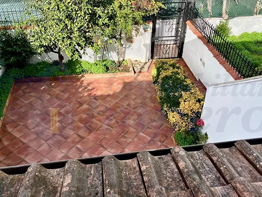Immagine 6 di Appartamento in vendita  in Via Della Bilancia 2C a Pomezia