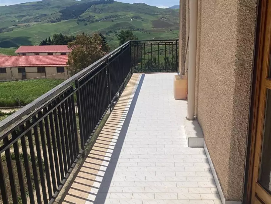 Immagine 12 di Appartamento in vendita  in contrada Malpasso a Lercara Friddi