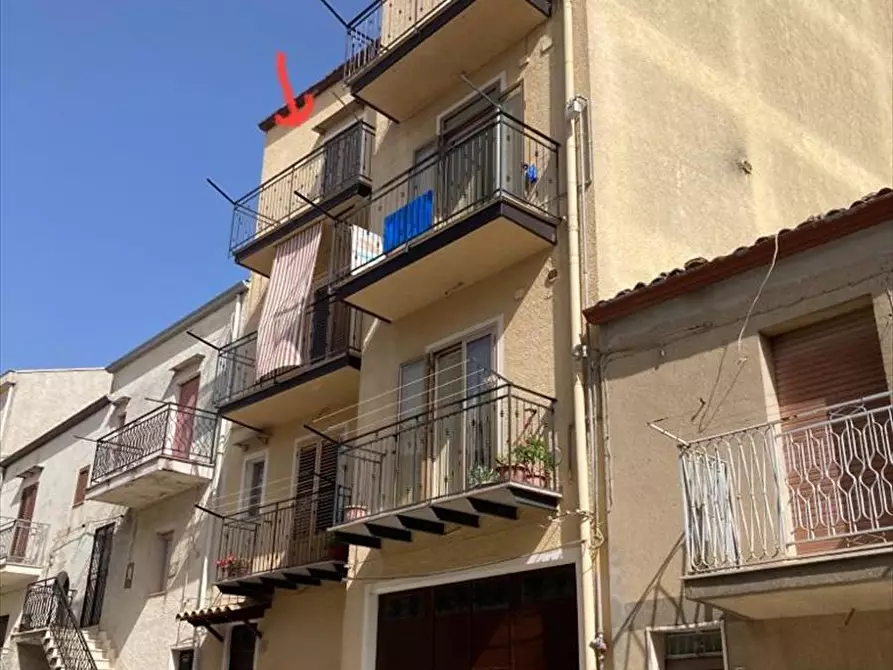 Immagine 1 di Appartamento in vendita  in Piazza Sant'Anna a Prizzi