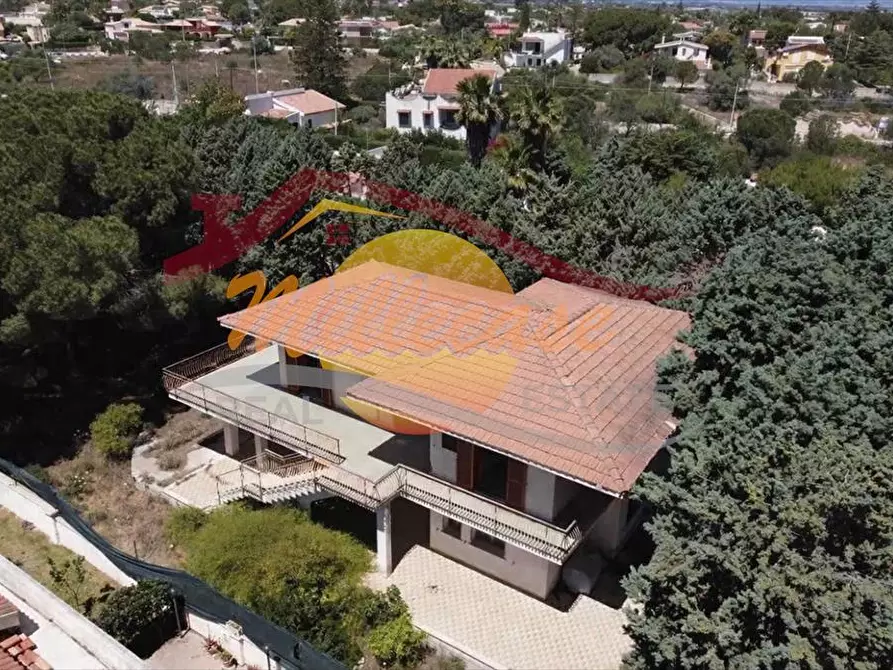 Immagine 8 di Villa in vendita  in via mar di bering a Siracusa