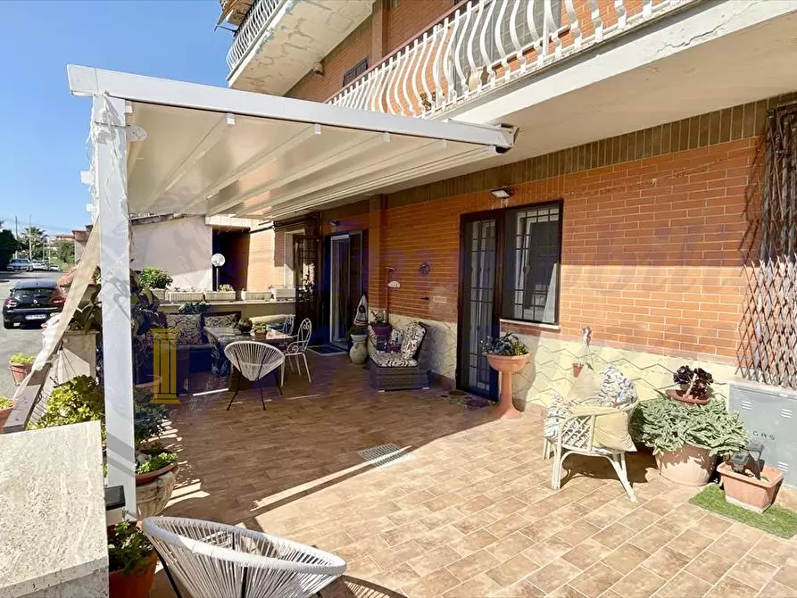 Immagine 16 di Appartamento in vendita  in Via Gussola 20 a Roma