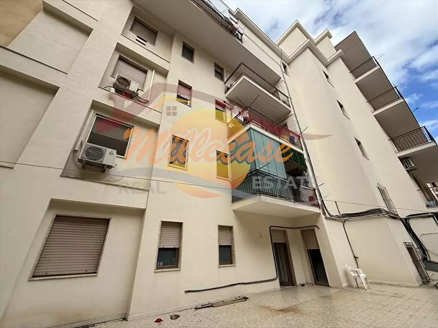 Immagine 1 di Appartamento in vendita  in viale zecchino a Siracusa