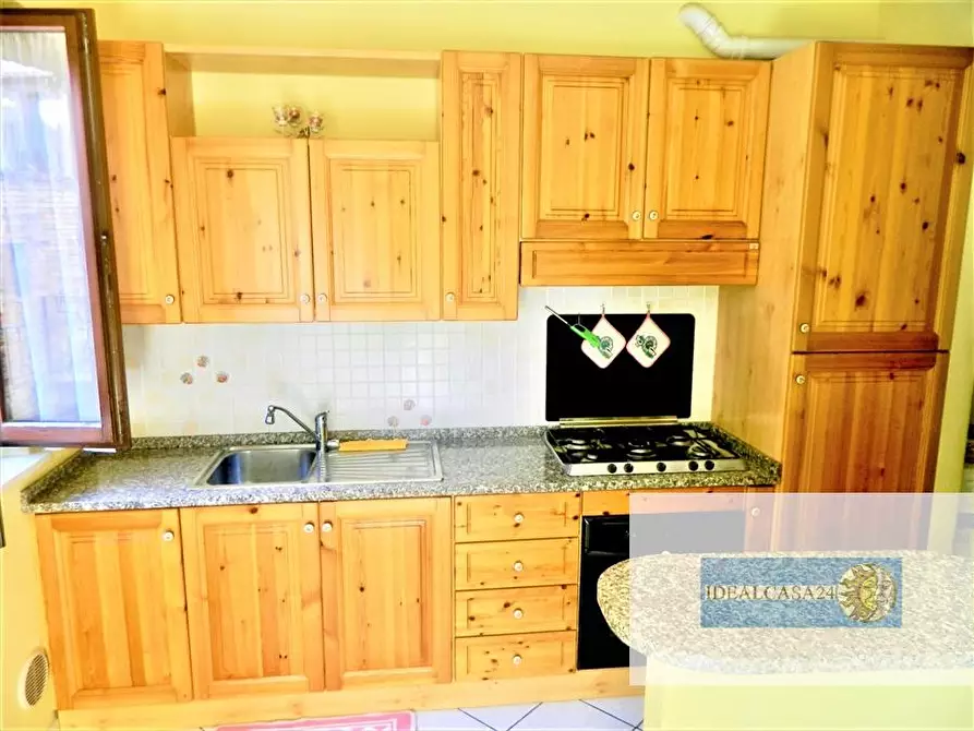 Immagine 6 di Appartamento in vendita  in Loro Piceno Via Regina Margherita n. 57 a Loro Piceno