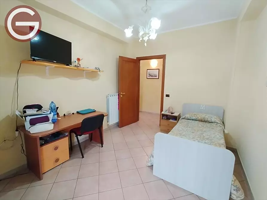 Immagine 14 di Appartamento in vendita  a Gioia Tauro