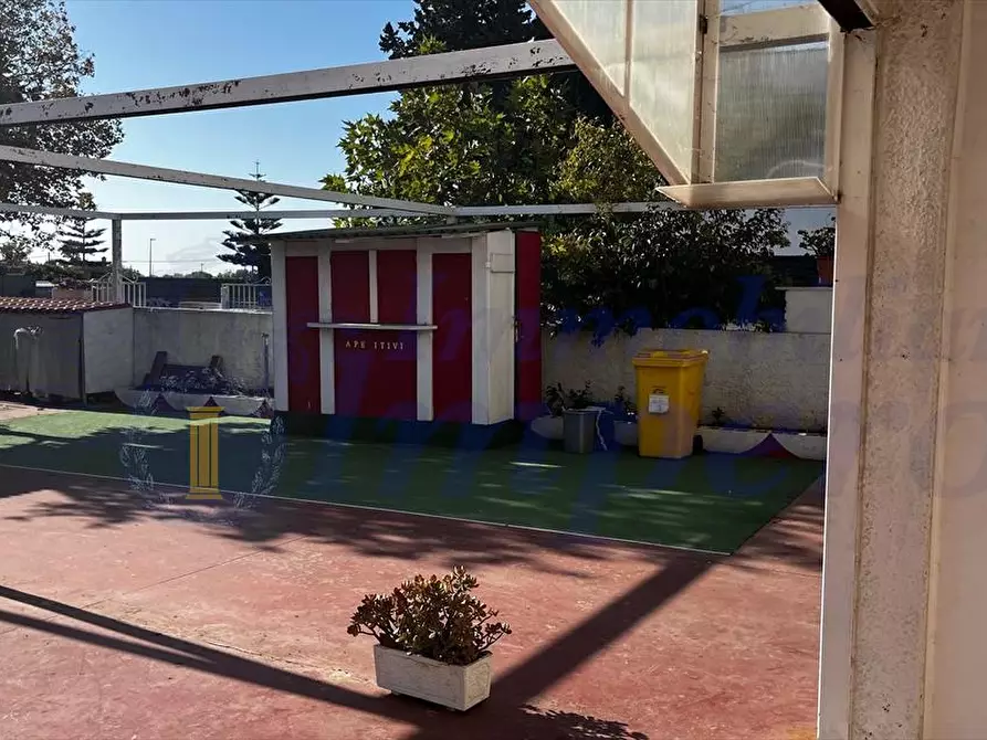 Immagine 6 di Locale commerciale in affitto  in Viale Danimarca 169 a Pomezia