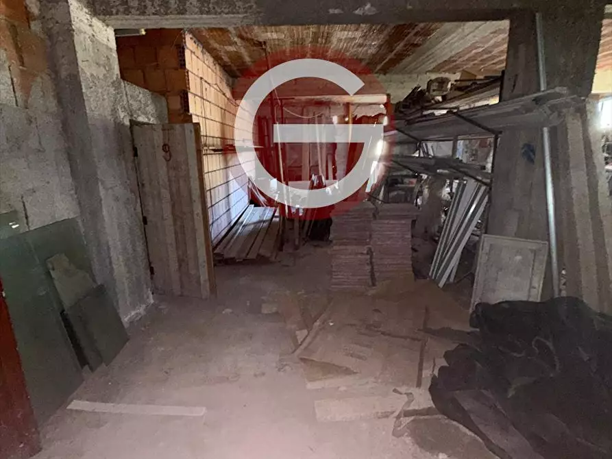Immagine 13 di Deposito in vendita  a Taurianova
