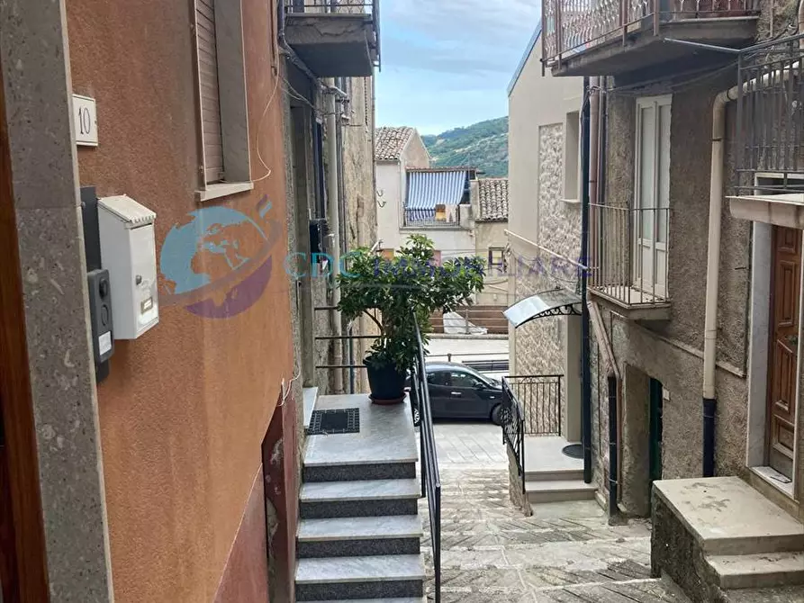 Immagine 2 di Casa indipendente in vendita  in Via Del Monte 10 a Castronovo Di Sicilia