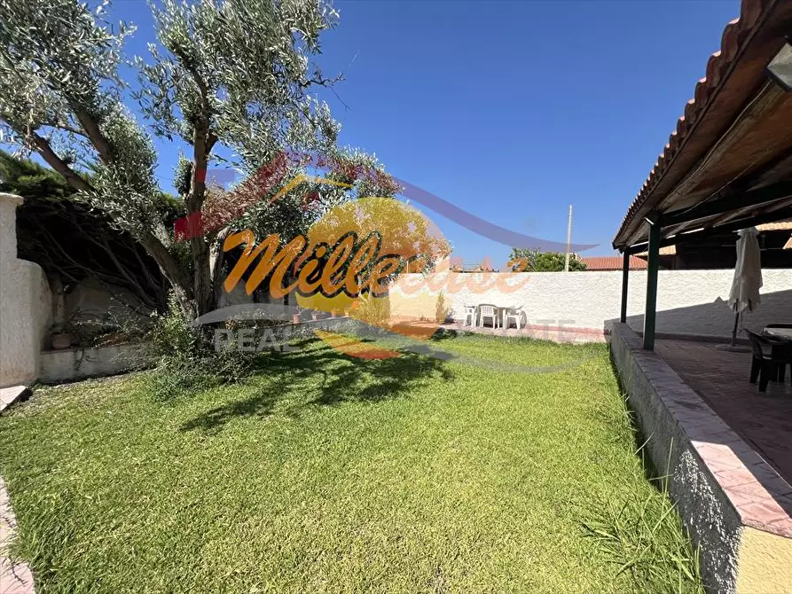 Immagine 3 di Villa in vendita  a Siracusa