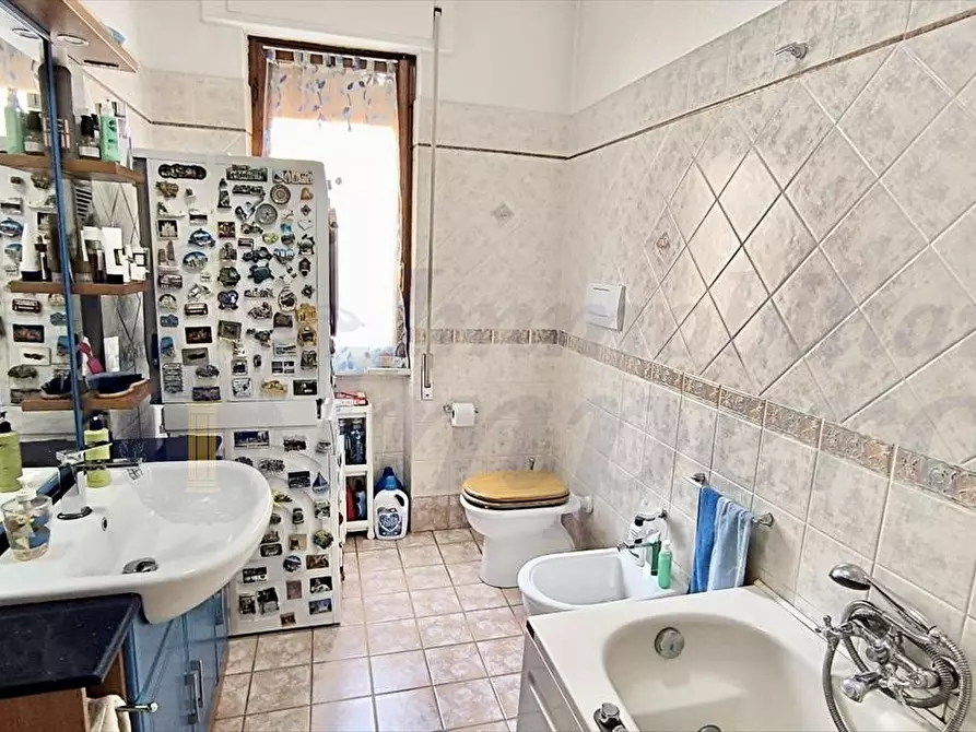 Immagine 10 di Appartamento in vendita  in Via Angelo Bianchi 94 a Roma