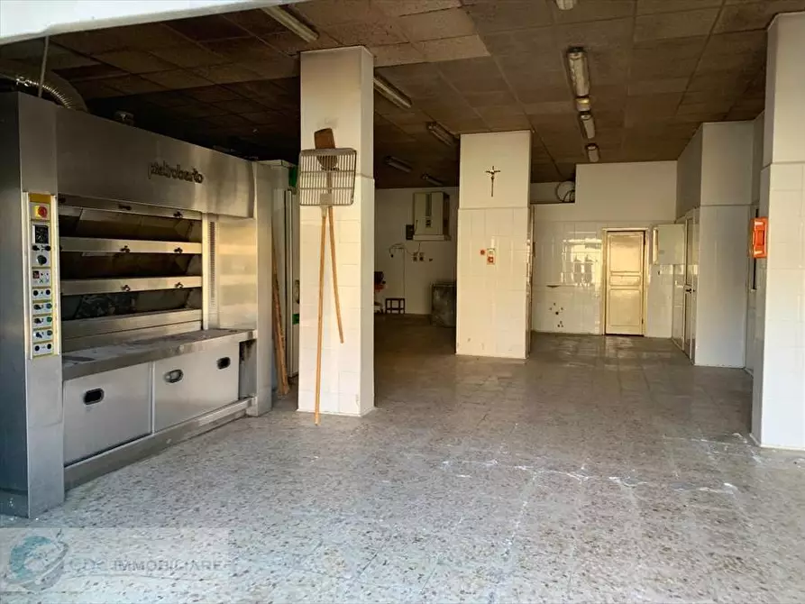 Immagine 2 di Locale commerciale in vendita  in Via Rosario Nicoletti a Lercara Friddi