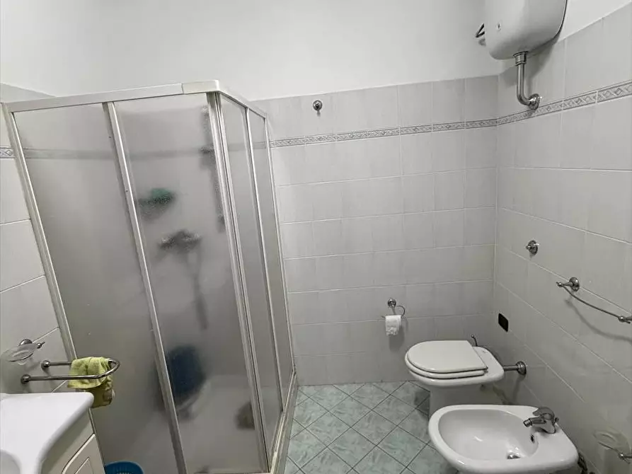 Immagine 7 di Attività commerciale in affitto  a Taurianova