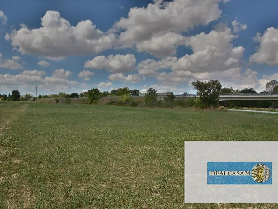 Immagine 15 di Terreno agricolo in vendita  in Macerata Contrada Potenza 33 a Macerata