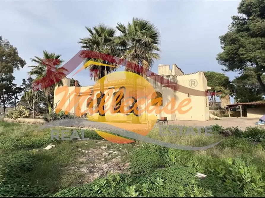Immagine 1 di Villa in vendita  in VIA DELLE CARAVELLE a Siracusa