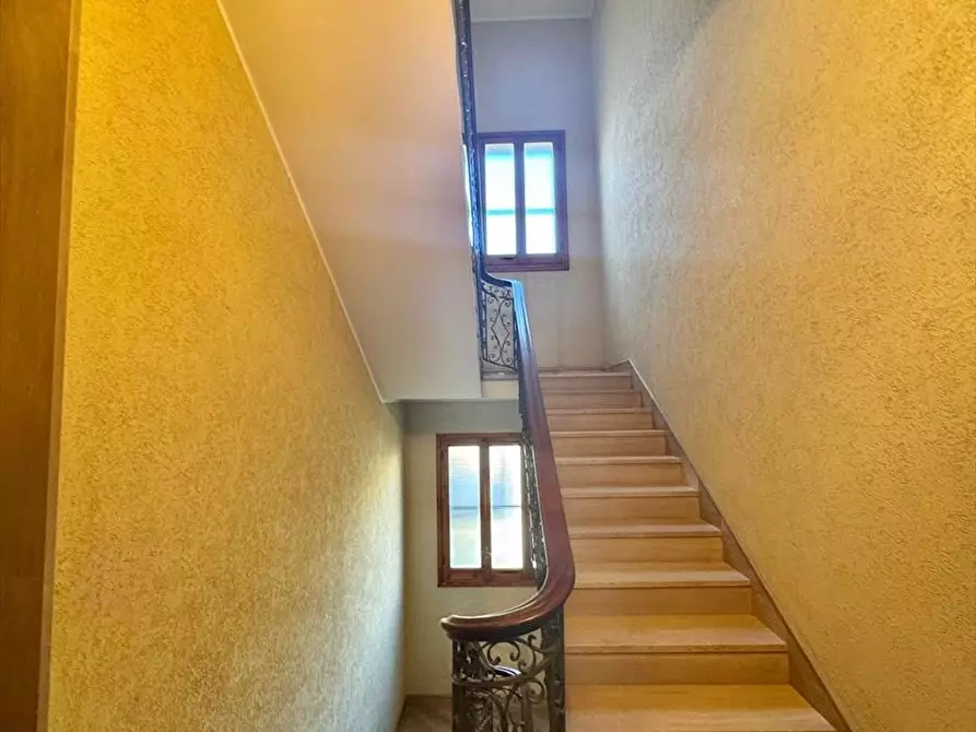 Immagine 2 di Palazzo in vendita  in VIA MICHELE AMARI a Trapani