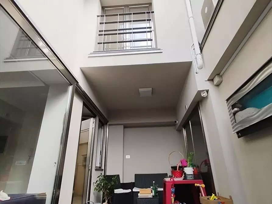 Immagine 19 di Casa indipendente in vendita  a Taurianova