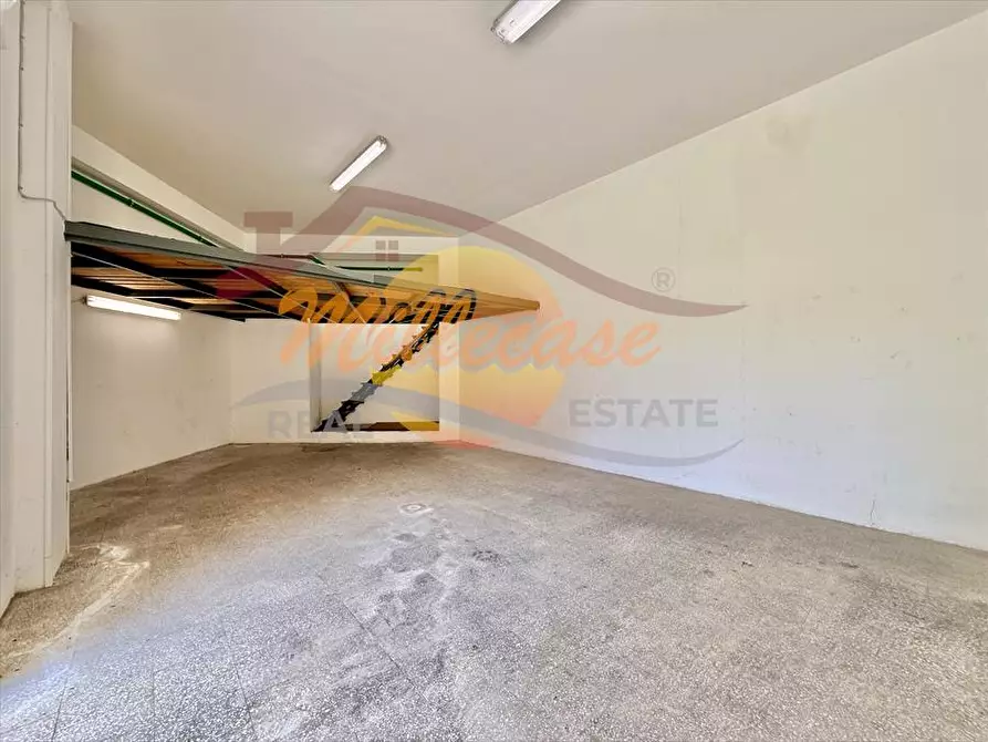 Immagine 6 di Garage in vendita  in VIALE TICA a Siracusa