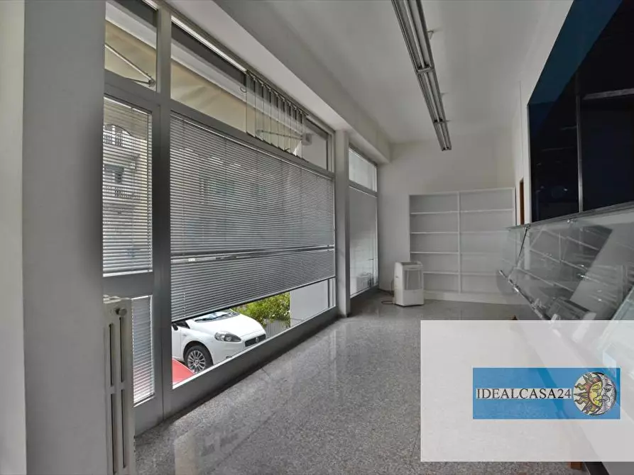 Immagine 11 di Locale residenziale in vendita  in macerata via Goffredo mameli 39 a Macerata