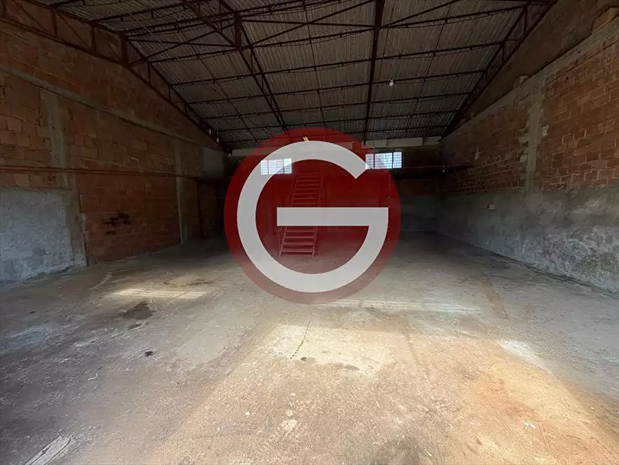 Immagine 6 di Capannone industriale in affitto  a Taurianova