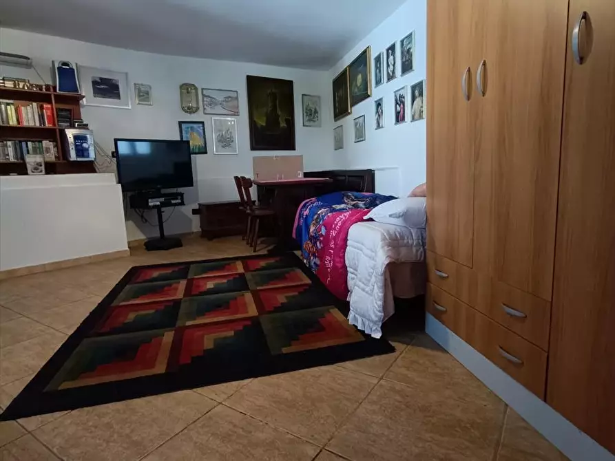 Immagine 24 di Abitazione tipica in affitto  a Taurianova