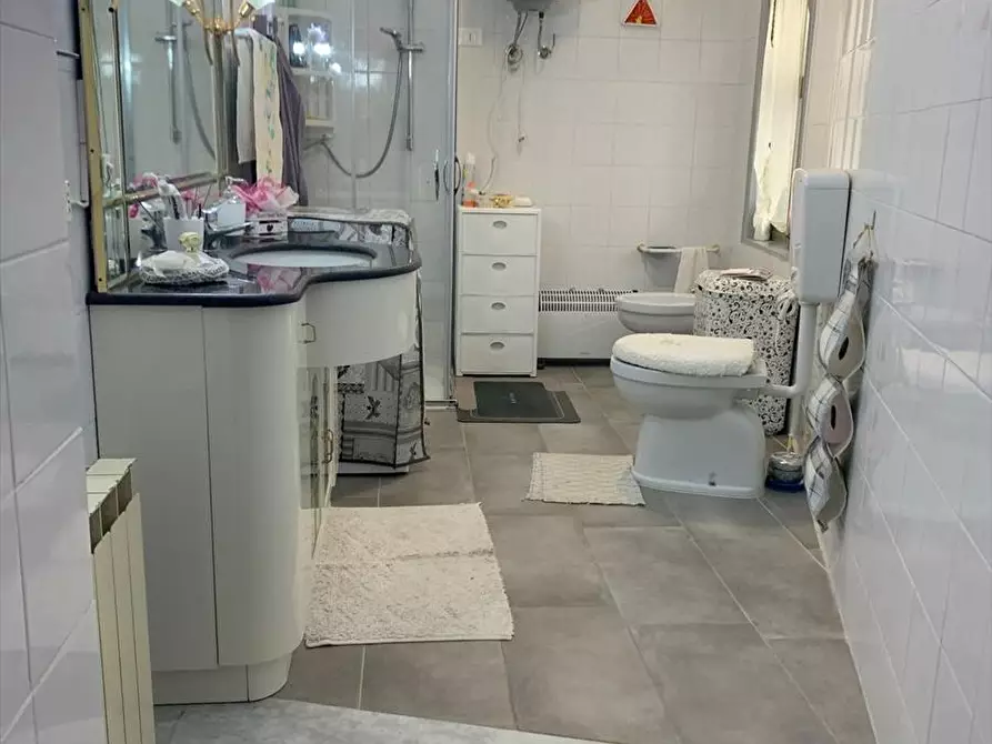 Immagine 8 di Appartamento in vendita  in Via Luigi Einaudi 19 a Lercara Friddi