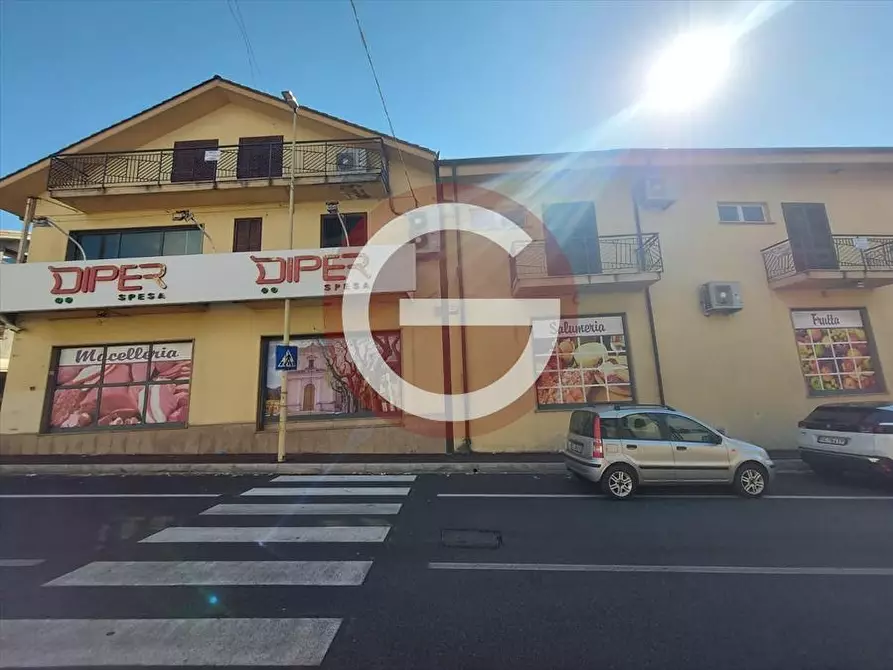 Immagine 2 di Locale commerciale in vendita  a Cittanova