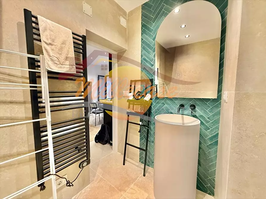 Immagine 14 di Appartamento in vendita  in via della giudecca a Siracusa