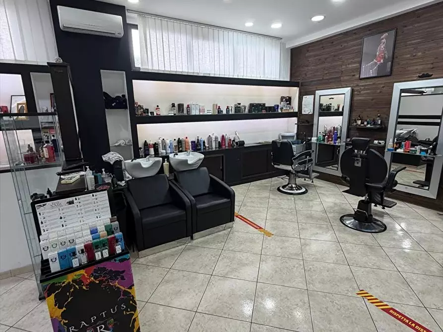 Immagine 6 di Locale commerciale in affitto  a Taurianova