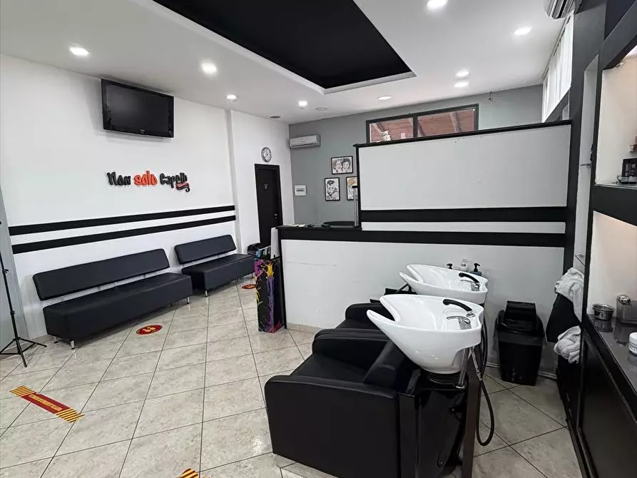 Immagine 4 di Locale commerciale in affitto  a Taurianova