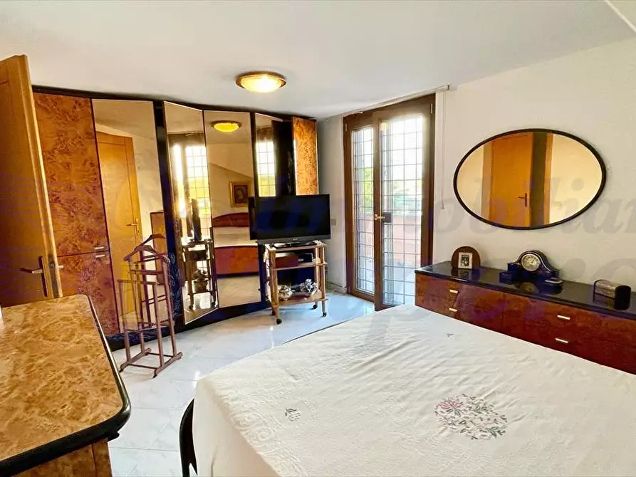 Immagine 11 di Casa indipendente in vendita  in Via Mar Ligure 16/A a Pomezia