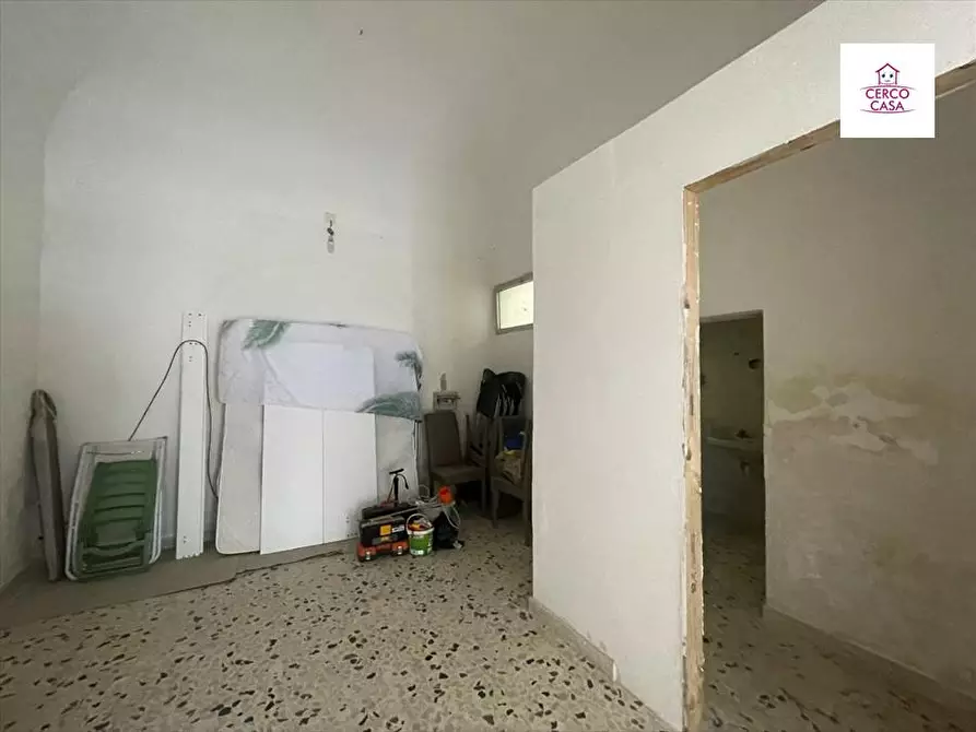 Immagine 5 di Locale commerciale in vendita  in via orti a Trapani