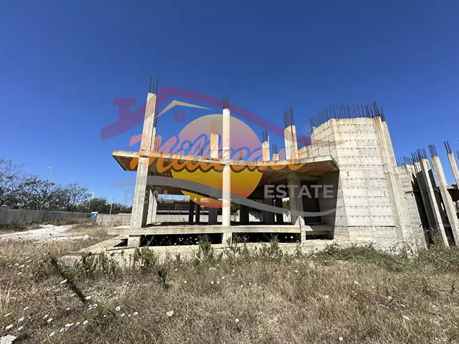 Immagine 17 di Villa in vendita  in via maria luigi monti a Siracusa