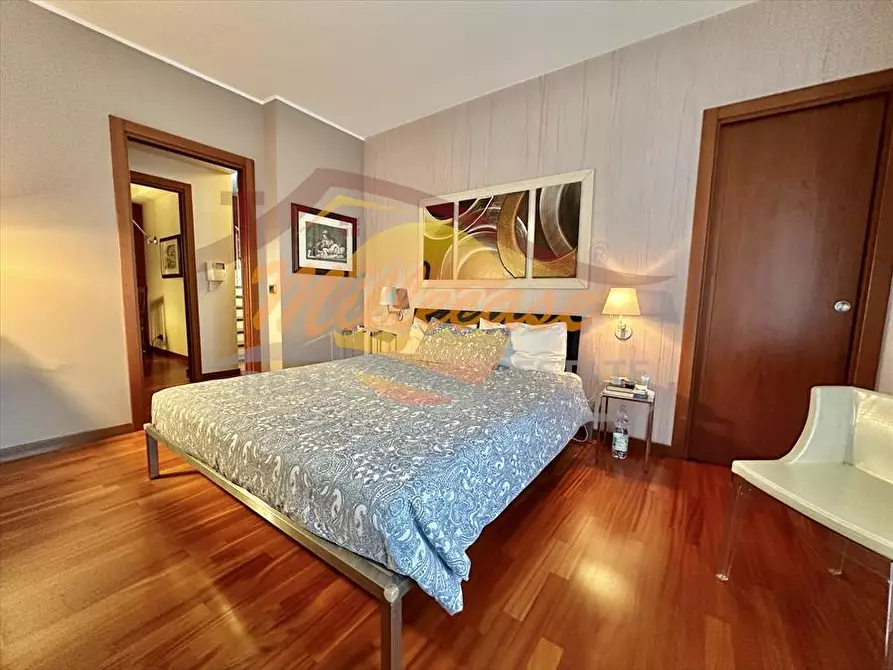 Immagine 14 di Villa in vendita  a Siracusa