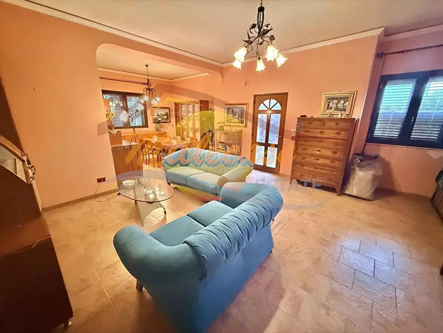 Immagine 24 di Villa in vendita  in viale Garrone a Siracusa