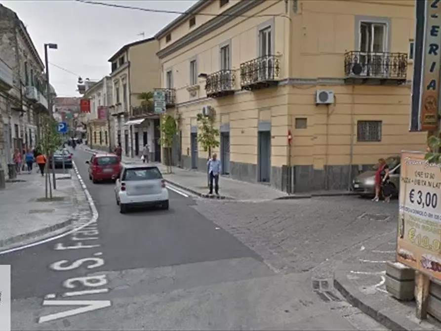 Immagine 10 di Palazzo in vendita  a Giugliano In Campania