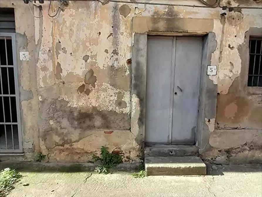 Immagine 11 di Casa indipendente in vendita  a Taurianova